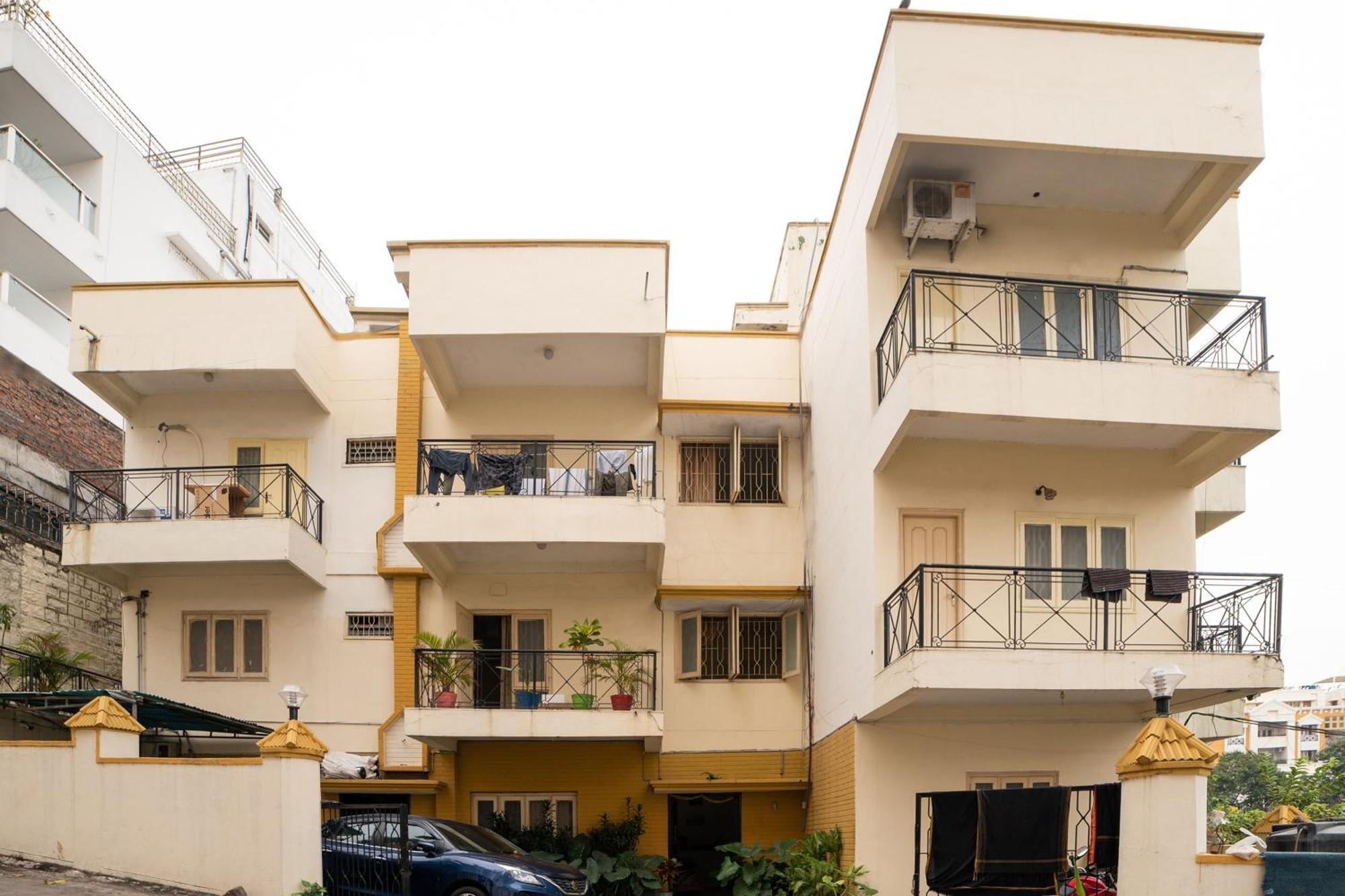 Oyo Th Guest House Hyderabad Exterior photo